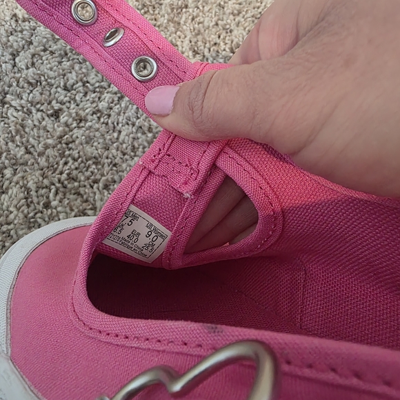 Vans Pink Mary Jane With Heart Buckle - Picture 10 of 10